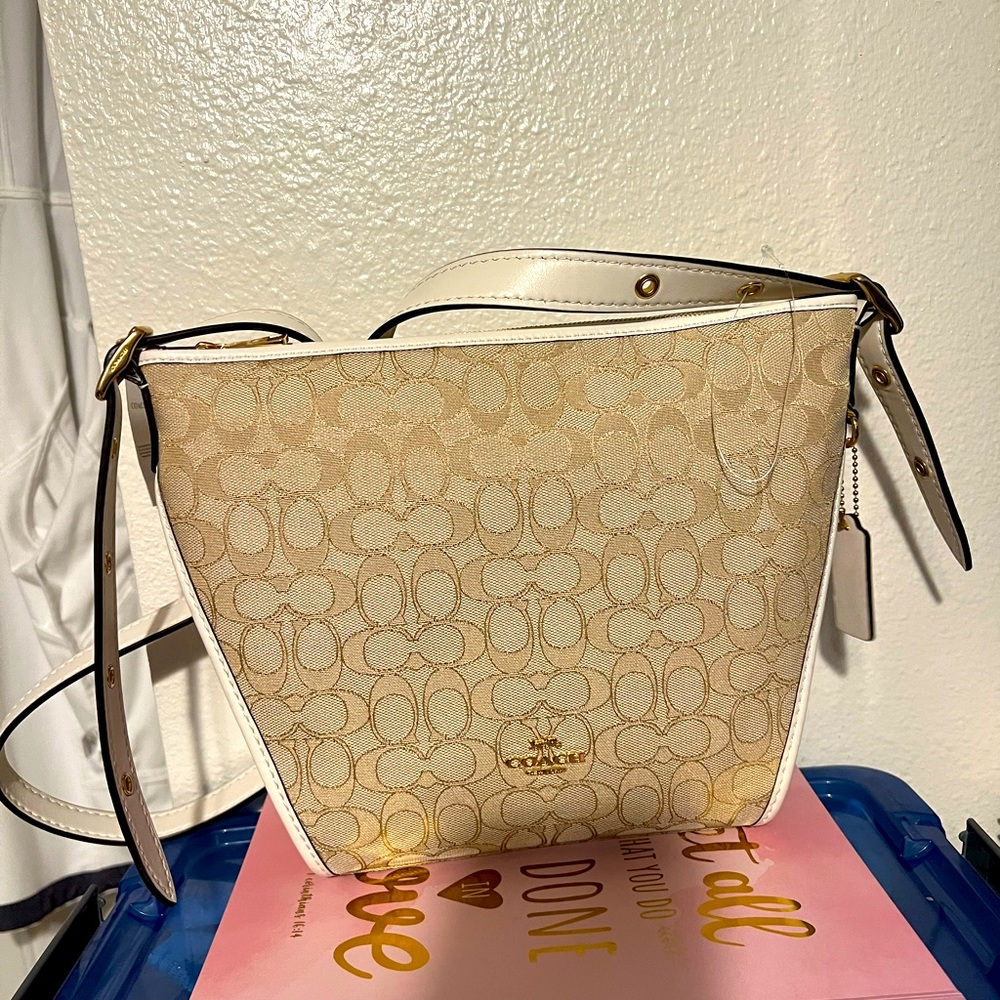 Coach cross over purse